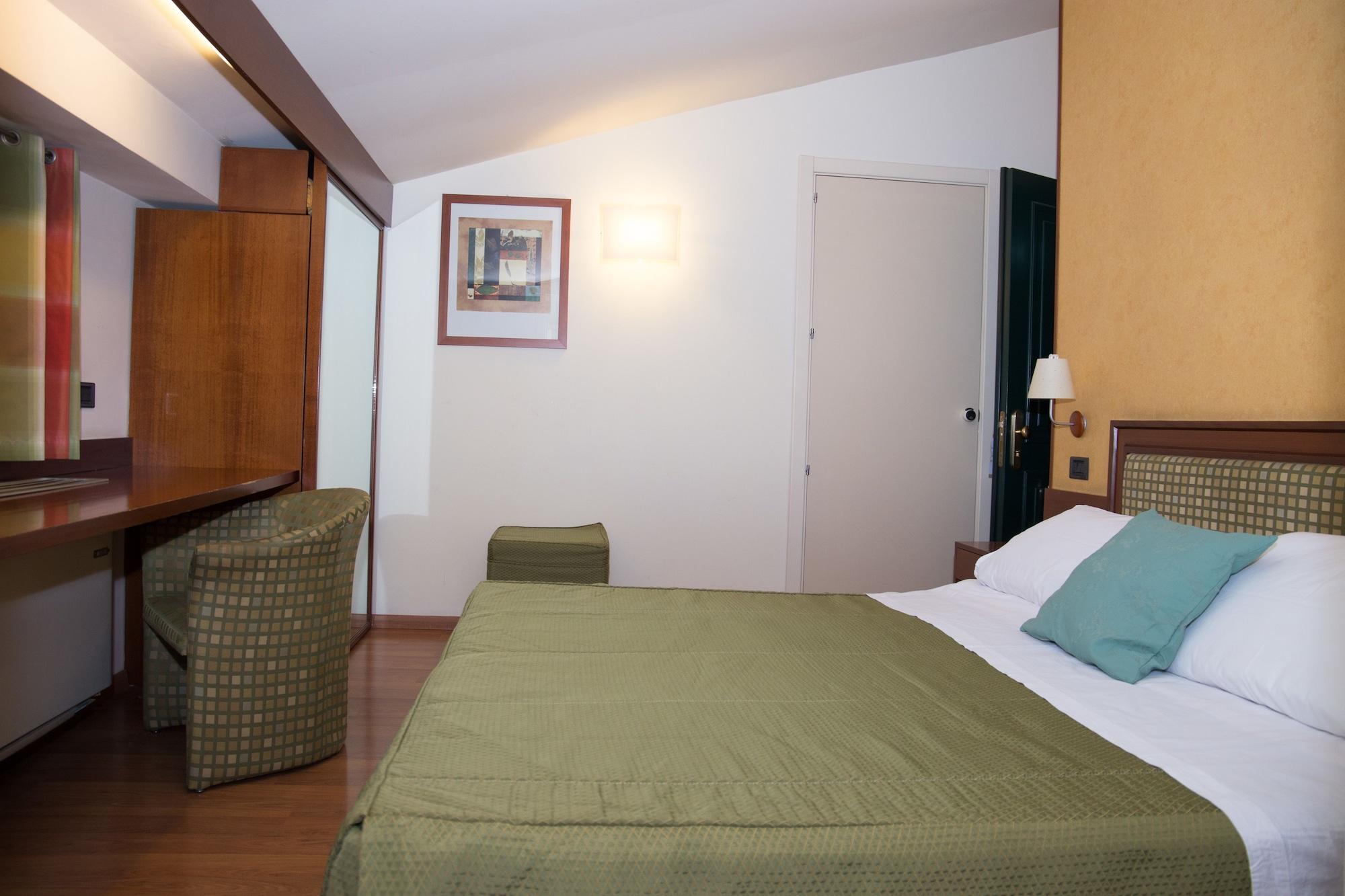 Hotel Montreal Ragusa Eksteriør bilde