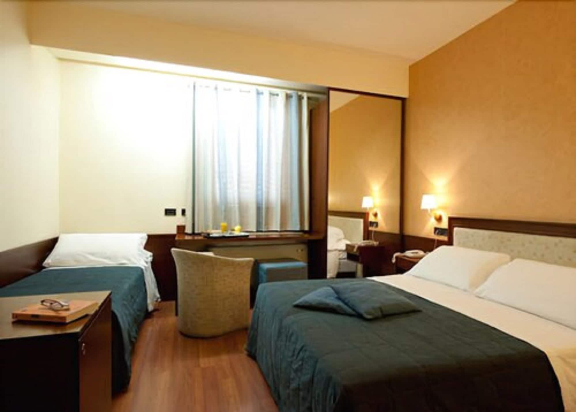 Hotel Montreal Ragusa Eksteriør bilde