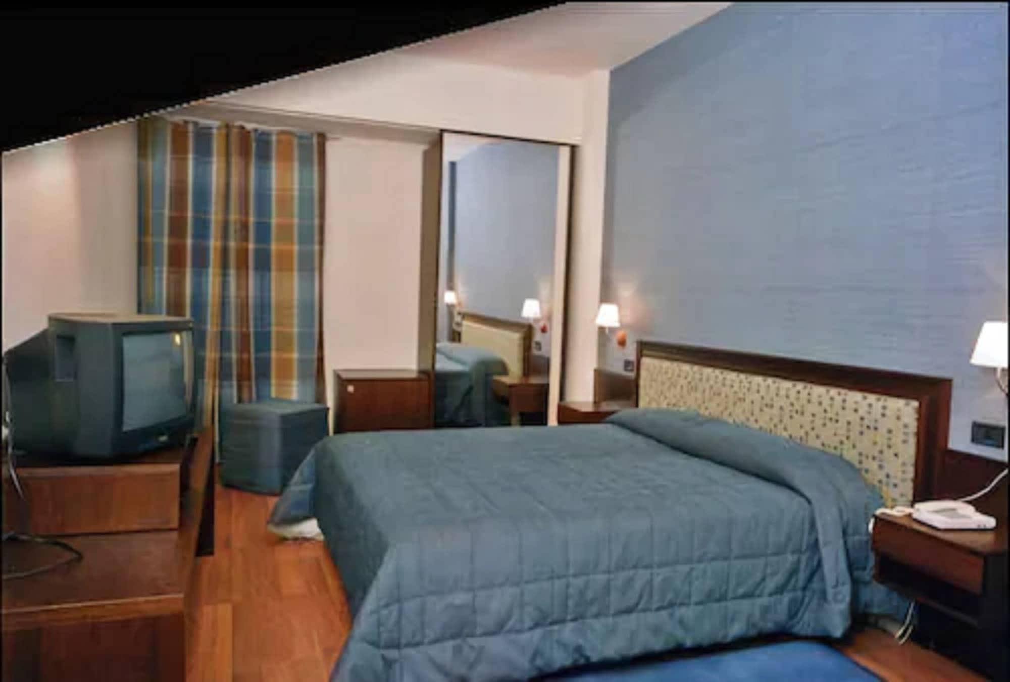 Hotel Montreal Ragusa Eksteriør bilde