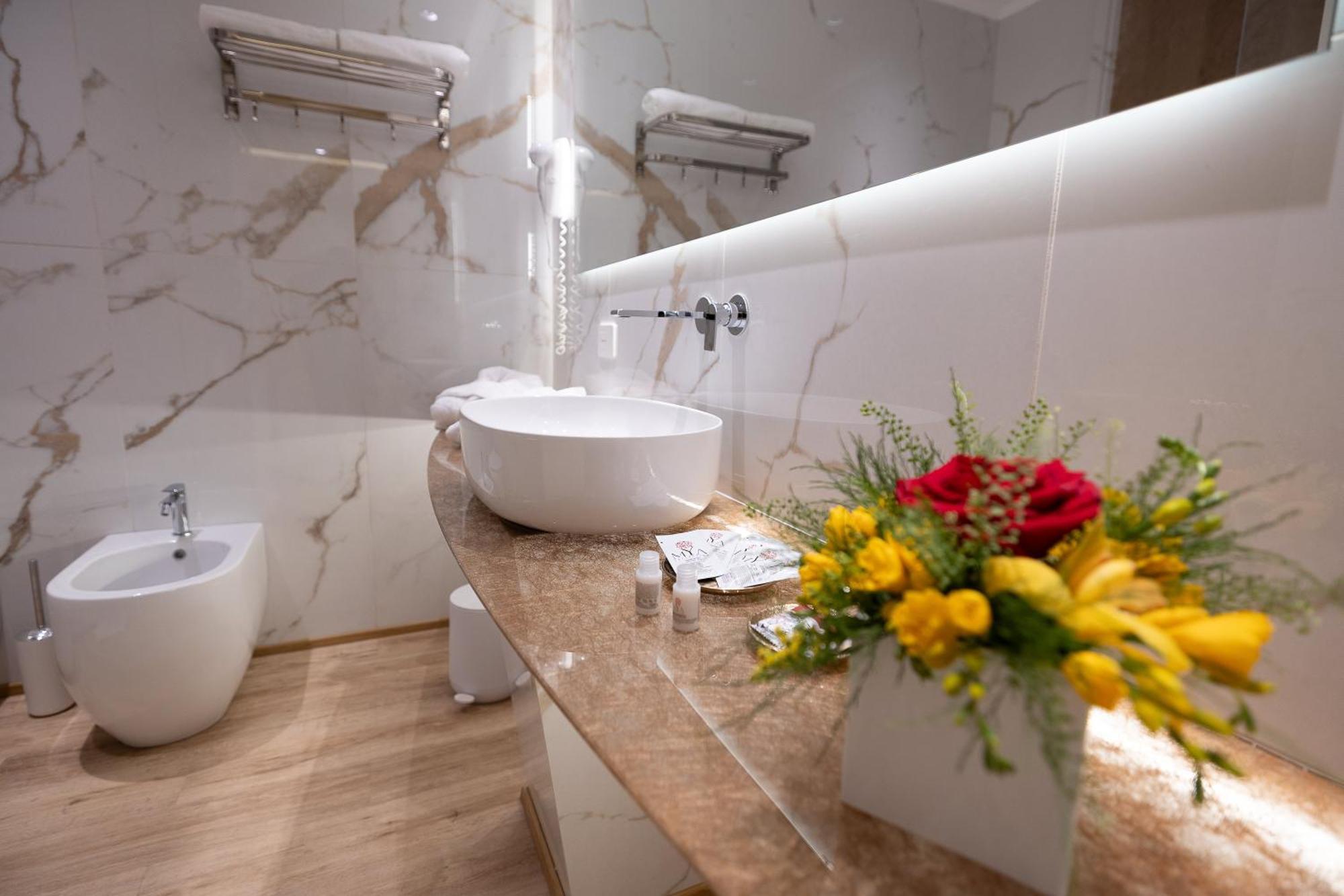 Hotel Montreal Ragusa Eksteriør bilde