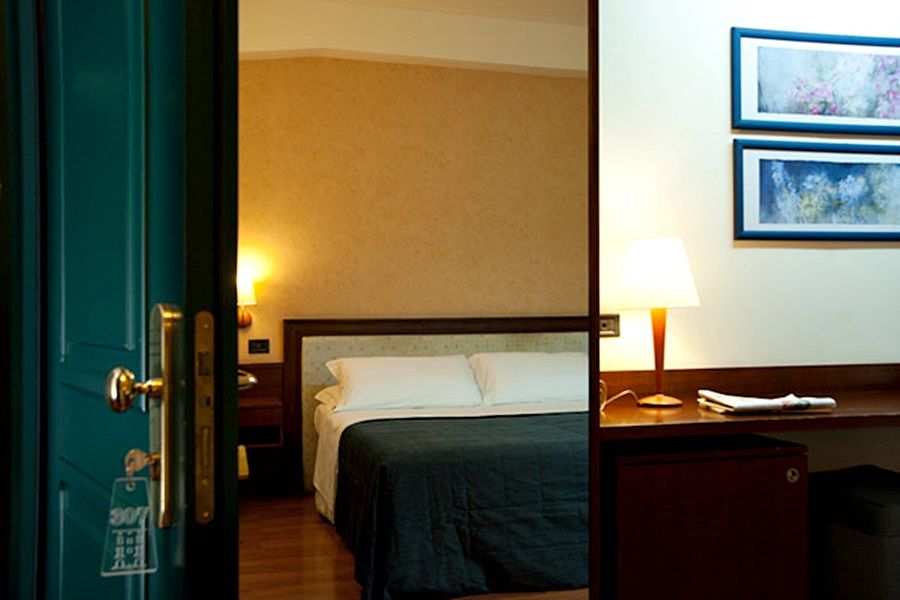 Hotel Montreal Ragusa Eksteriør bilde